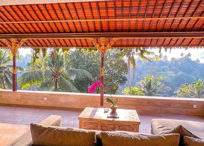 Made Punia's Hidden Jungle Hotel