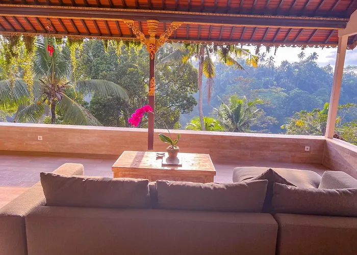 Made Punia's Hidden Jungle Hotel